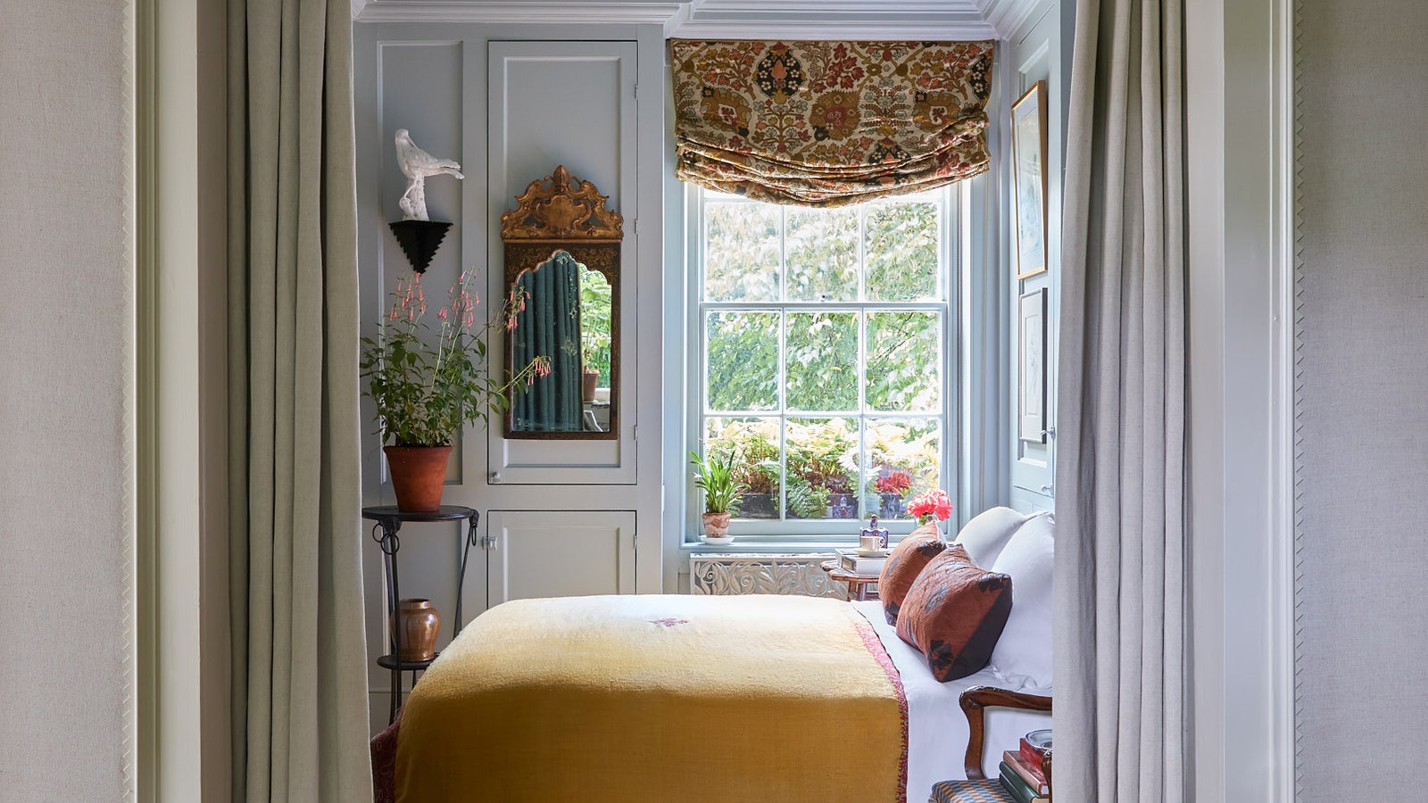 87 small room ideas for the smallest spaces in the house