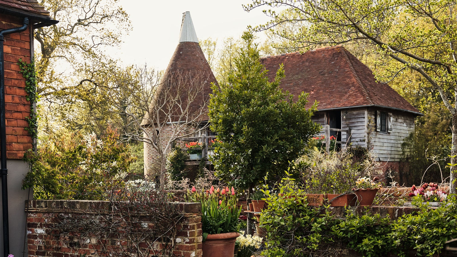 26 beautiful British gardens to visit for every season