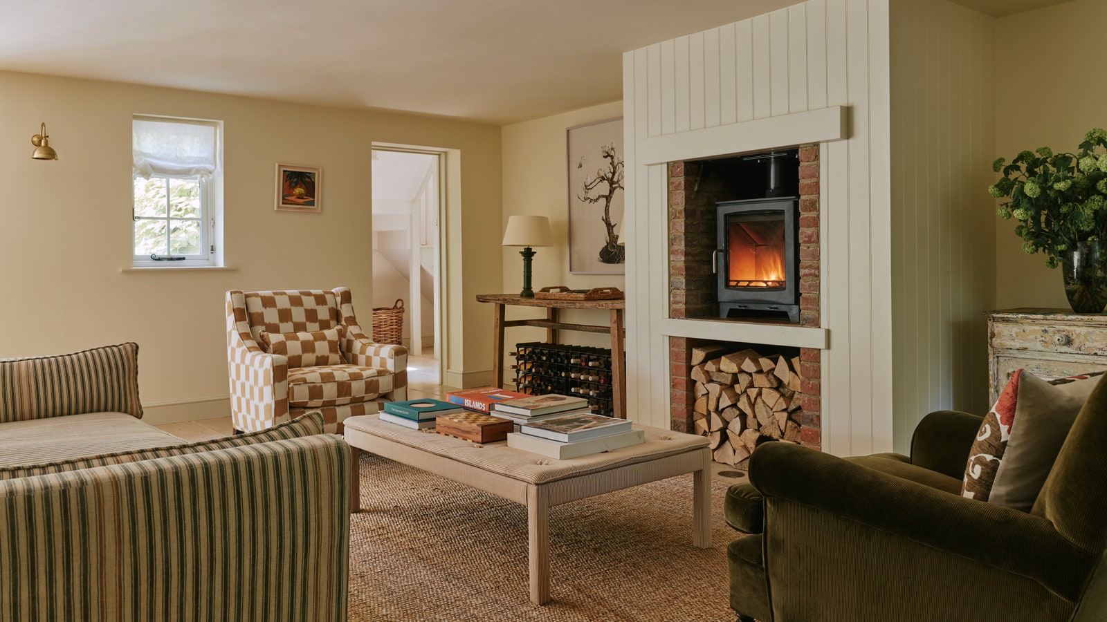 A welcoming country cottage in the South Downs by Studio Squire